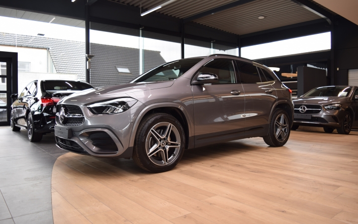 GLA 250 e AMG