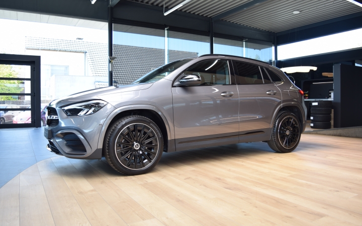 GLA 250 e AMG