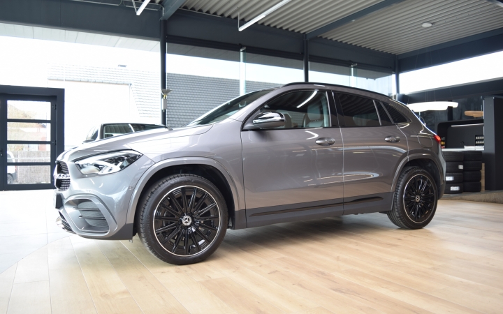 GLA 250 e AMG line