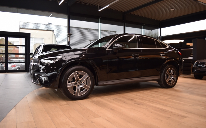 GLC 300 e coupe AMG